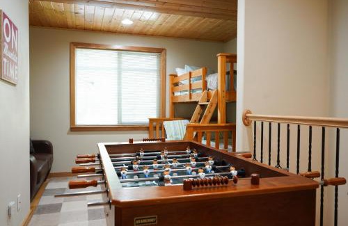 Glacier Casa | Snowline Hillside Chalet