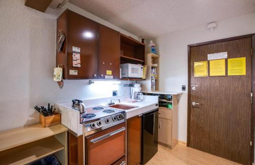 Glacier Apartamento | Snowline Lodge Condo #56 - Fireplace - Loft