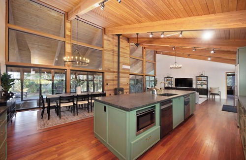 Apple Hill Casa | Snowline Lodge with Indoor Pool, Pickleball, Hot Tub and Disc Golf!