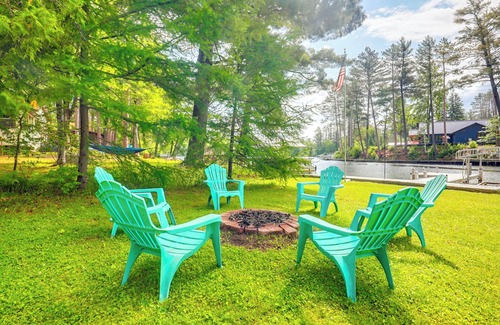 Elcho Cabina | Dock + Spacious Yard: Scenic Retreat on Post Lake