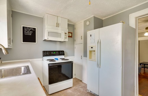 Mound Apartamento | Snowmobile Trail On-Site: Lakefront Mound Apt!