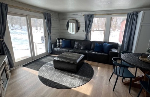 Petoskey Casa | SNOWMOBILING TRAILS just minutes away!!! Up North Quiet Getaway!!!