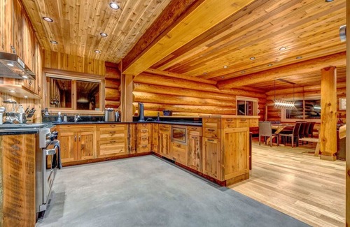 Nordic Estates Chalet De Esquí | Snowridge Chalet 5
