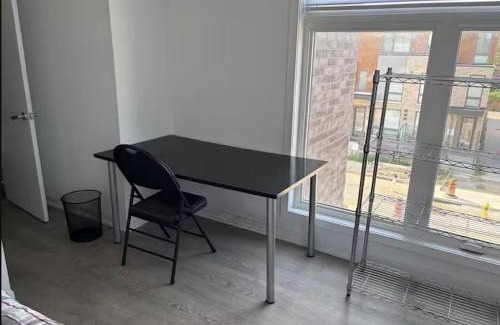 Lawrence Heights Casa | Snug Room near Yorkdale