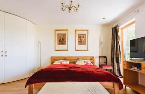 Herrsching am Ammersee Apartamento | Snug Stays 3 - Traumhafter Seeblick, 2 Zi Apartment, Garten & Terrasse