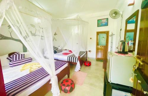 Ella Casa | Snuggle Cottage