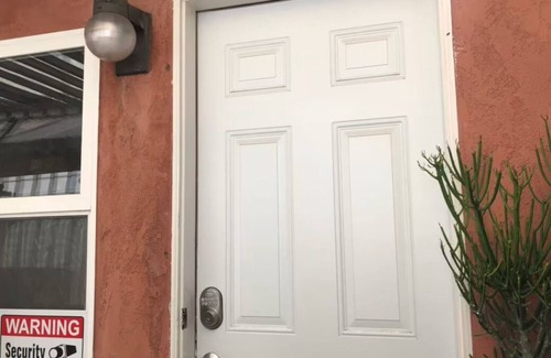 Mission Beach Casa | SO Cute Beach Studio bungalow in North Mission Beach 92109 - AJ George Broker