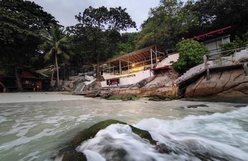 Baan Tai Hostal | So Good Haad Rin Hostel
