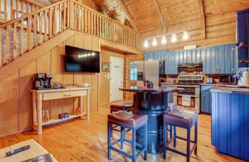 Cleveland Casa | Soak in Hot Tub, Explore Outdoors Cleveland Cabin