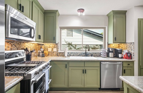 North San Antonio - SAT Casa | Soak, Sizzle & Score: Pool, Games & More!