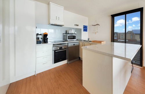 Portland Apartamento | Soak up the seaside breeze and enjoy uninterrupted sea views!