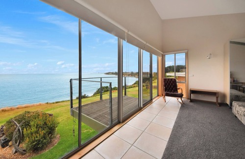Portland Apartamento | Soak up the seaside breeze and enjoy uninterrupted sea views!