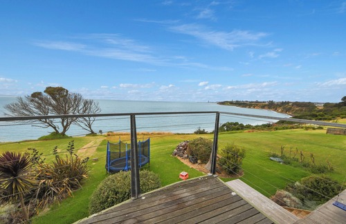 Portland Apartamento | Soak up the seaside breeze and enjoy uninterrupted sea views!