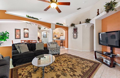 Eagle Pointe South Villa | Soaring Eagle At Eagle Point By Shine Villas #102 4 Bedroom Home
