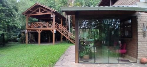 Campo Bom Apartamento | Sobrado flor da laranjeira