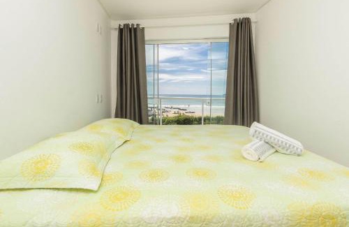 Canto Grande Apartamento | Sobrado frente ao mar Mariscal 4 Pessoas