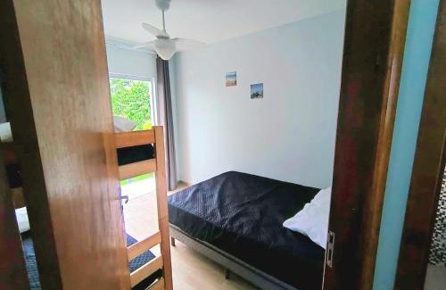 Guaratuba Casa | Sobrado Novo n 02 com Terraço Panorâmico e Churrasqueira - 4 min a pe ate a Praia - Condomínio Sobre as Ondas