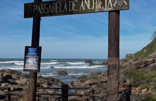 Balneario Gaivotas Casa | Sobreposta beira praia Lulumar