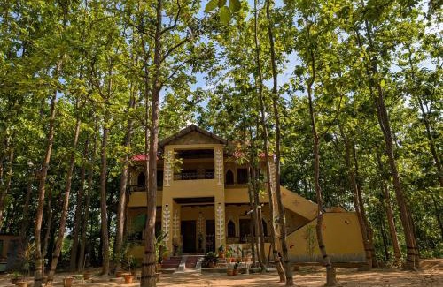 Jhargram Complejo | Sobuj Thikana Villa Resort and Jungle camp