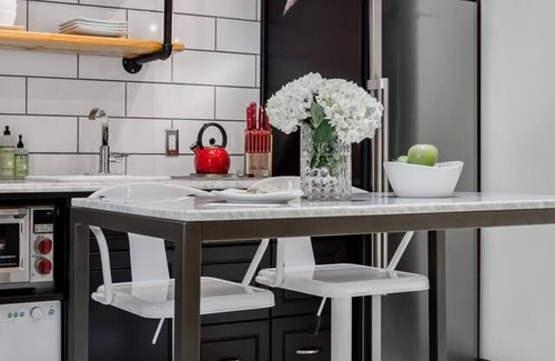 Oak Lawn Apartamento | Socozyluxe Studio in Uptown/Oak Lawn