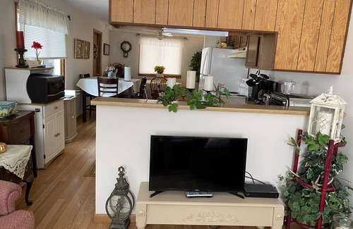 Oscoda Casa | Socrates Place Resort on Lake Van Etten in Oscoda, Michigan