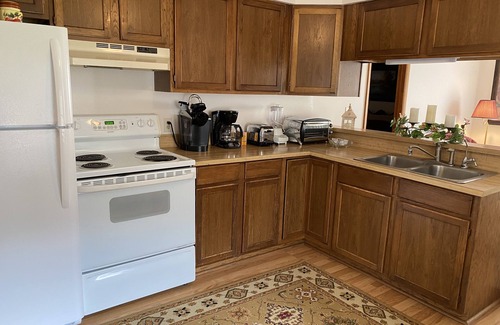 Oscoda Casa | Socrates Place Resort on Lake Van Etten in Oscoda, Michigan