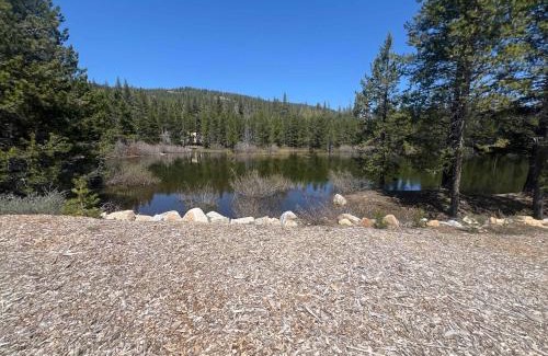 Soda Springs Casa | Soda Springs Getaway with River & Lake Access