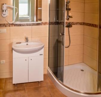 Kaunas County Apartamento | Sodyba ant ežero kranto pas Radvilą