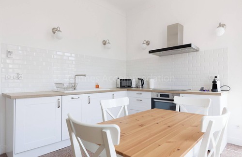 Heres Apartamento | Soeur-2911-Chaming apartment near the famous Forville market