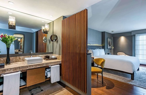Zona Rosa Hotel | Sofitel Bogota Victoria Regia