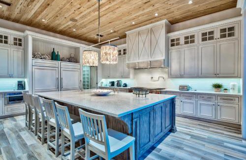 Frangista Beach Casa | Soggy Dollar