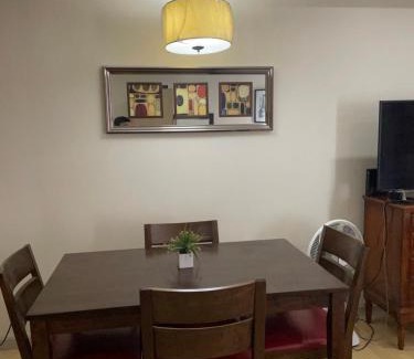 Highway Hills Apartamento | SOHO Condotel EDSA Shaw near SM Megamall FREE Pool Access