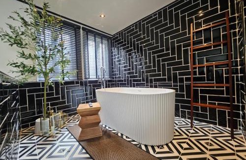 Chakkrawat Casa | Soho House Old Town Bangkok