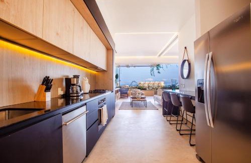 Alta Vista Casa | Soho PV 2 Workspaces, Pool, Gym & Rooftop Bar