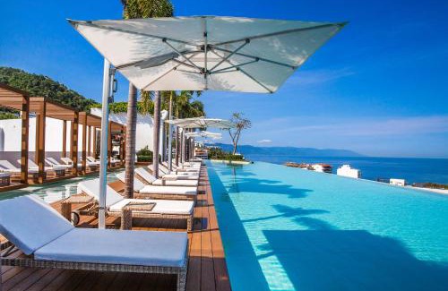 Alta Vista Casa | Soho PV 2 Workspaces, Pool, Gym & Rooftop Bar