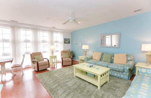 Sandbridge Casa | Sojourn Beach Haven Sleeps 7 with Pool near Beach