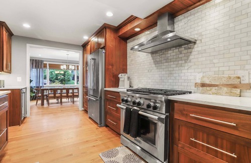 Baileys Crossroads Casa | Sojourn Beautiful Family Home with Beach Access & Backyard