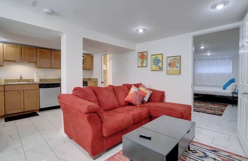 Southeast Apartamento | Sojourn Garden Level Home Sleeps 2