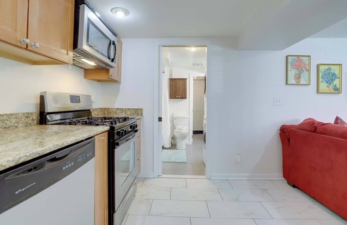 Southeast Apartamento | Sojourn Garden Level Home Sleeps 2