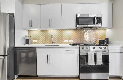 North Rosslyn Apartamento | Sojourn Rosslyn Gym Pool Rooftop & Free Parking