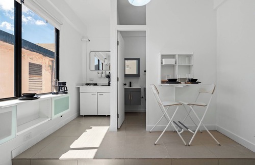 Hipodromo Apartamento | Sol - Acogedor Refugio en Santurce — Cálido y Estiloso