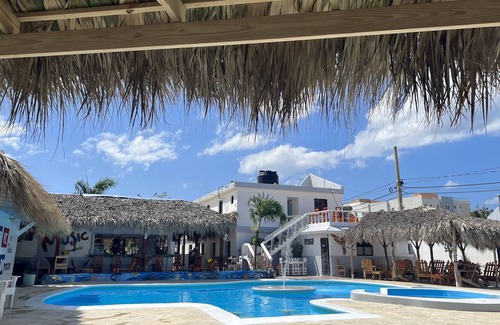 Residencial ROMANA Hotel | Sol Azul