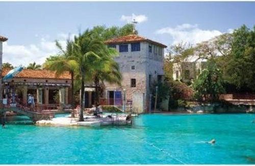 Coral Way Apartamento | Sol Miami #1 with free parking on premises
