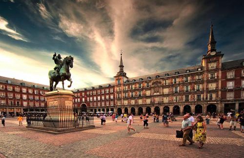 Chueca Cama Y Desayuno | SOL Montera & PARKING TPH