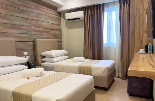 Laoag Hotel | Sola Hotel and Sola Bed & Breakfast