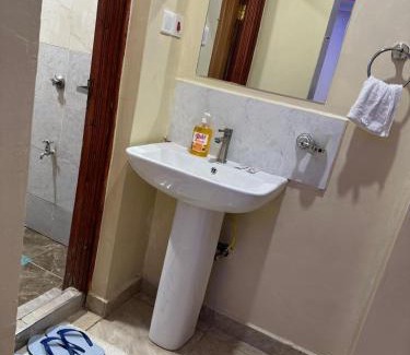Ruiru Hotel | Solange homes