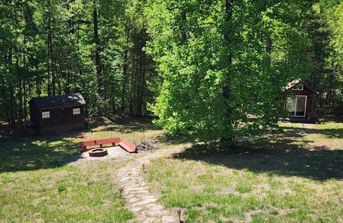 Sweetbriar Farms Casa | Solar powered log cabin with mountain views, 3acres