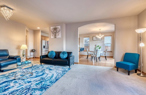 North Creek Casa | SOLAR VILLA: Relocation perfect. Relax here!