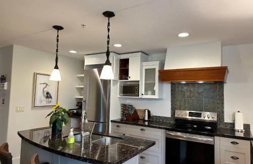 Canmore Apartamento | Solara Resort - Quiet & Mountain View Corner Suite