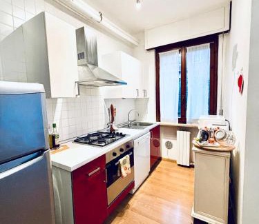 Lazise Old Town Apartamento | Solaris Apartment with swimming pool